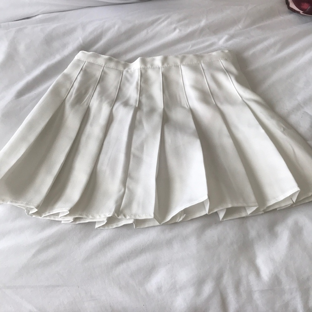 Skirt never worn!